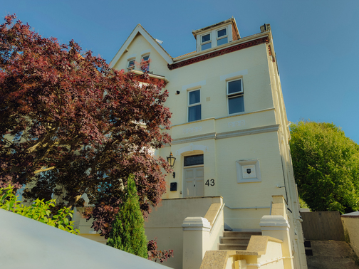 Little Acorn Home image